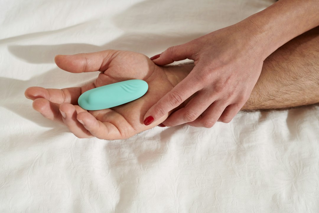 Foto de We-Vibe Toys no Unsplash